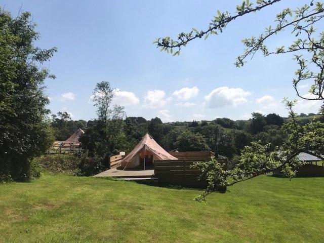 Willow Valley Glamping بود المظهر الخارجي الصورة